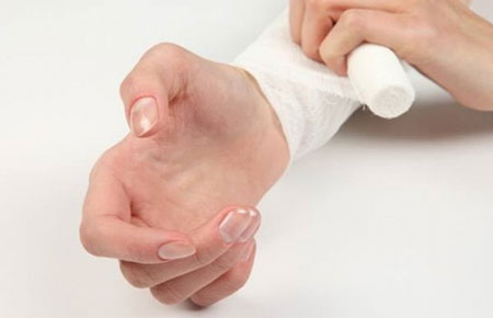 rankos skausmas per riesa gydymas bursitas alkūnė atsiliepimus