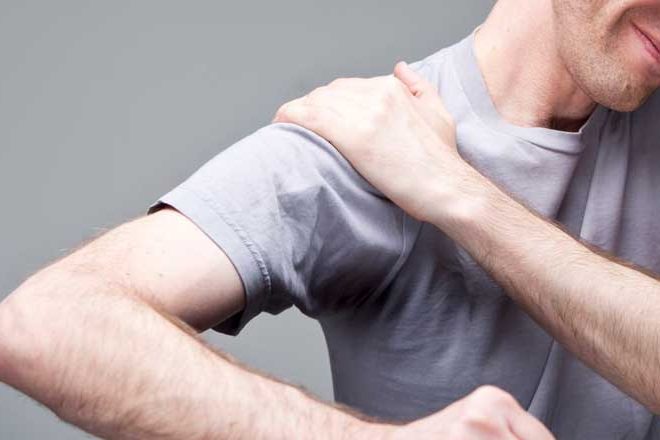ką daryti jei artritu rankas gydymas artrozės su skrandžio opa