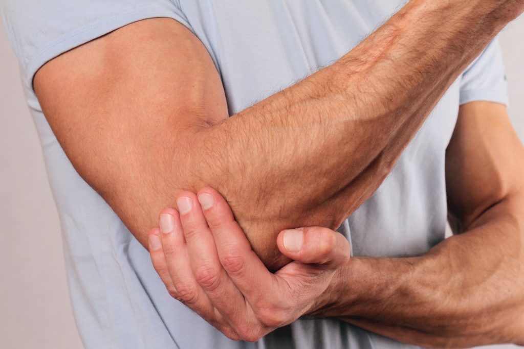 alkūnė skausmas gydymas artrito pirštų rankas žmonių būdais