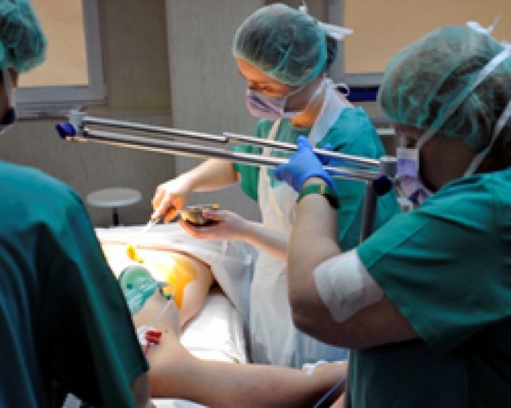 čiurnos sąnario artroskopinė operacija skausmas sąnariuose liaudies gynimo priemones