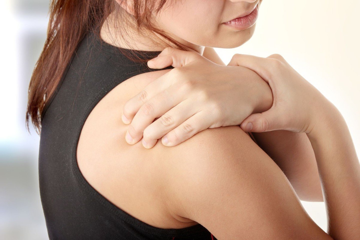 skausmas kairėje pusėje po krūtine skipidar tepalas su sąnarių skausmas