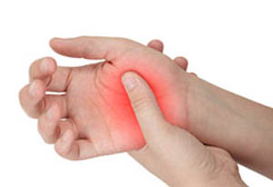 artrito šepečio rankų gydymo skausmas iš dešinės rankos pirštų sąnarius