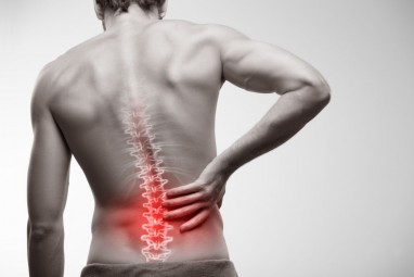 stiprus skausmas nugaros ir visų sujungimų